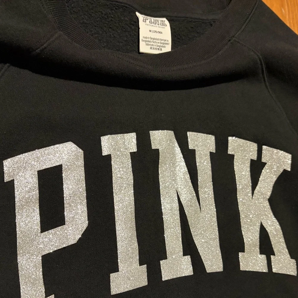 PINK Victoria's Secret Pullover Crewneck Sweatshirt with Sparkly Shimmer Logo - Picture 2 of 3